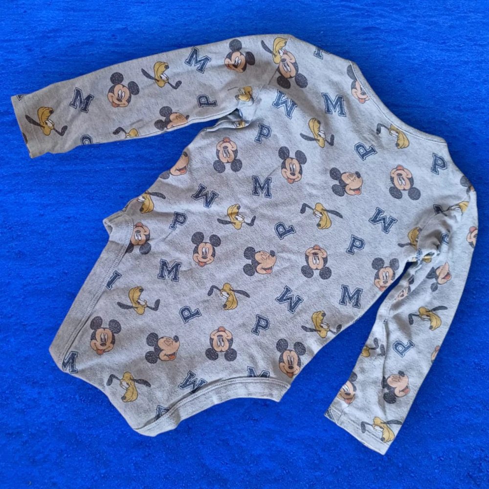 Klučičí body dlouhý rukáv