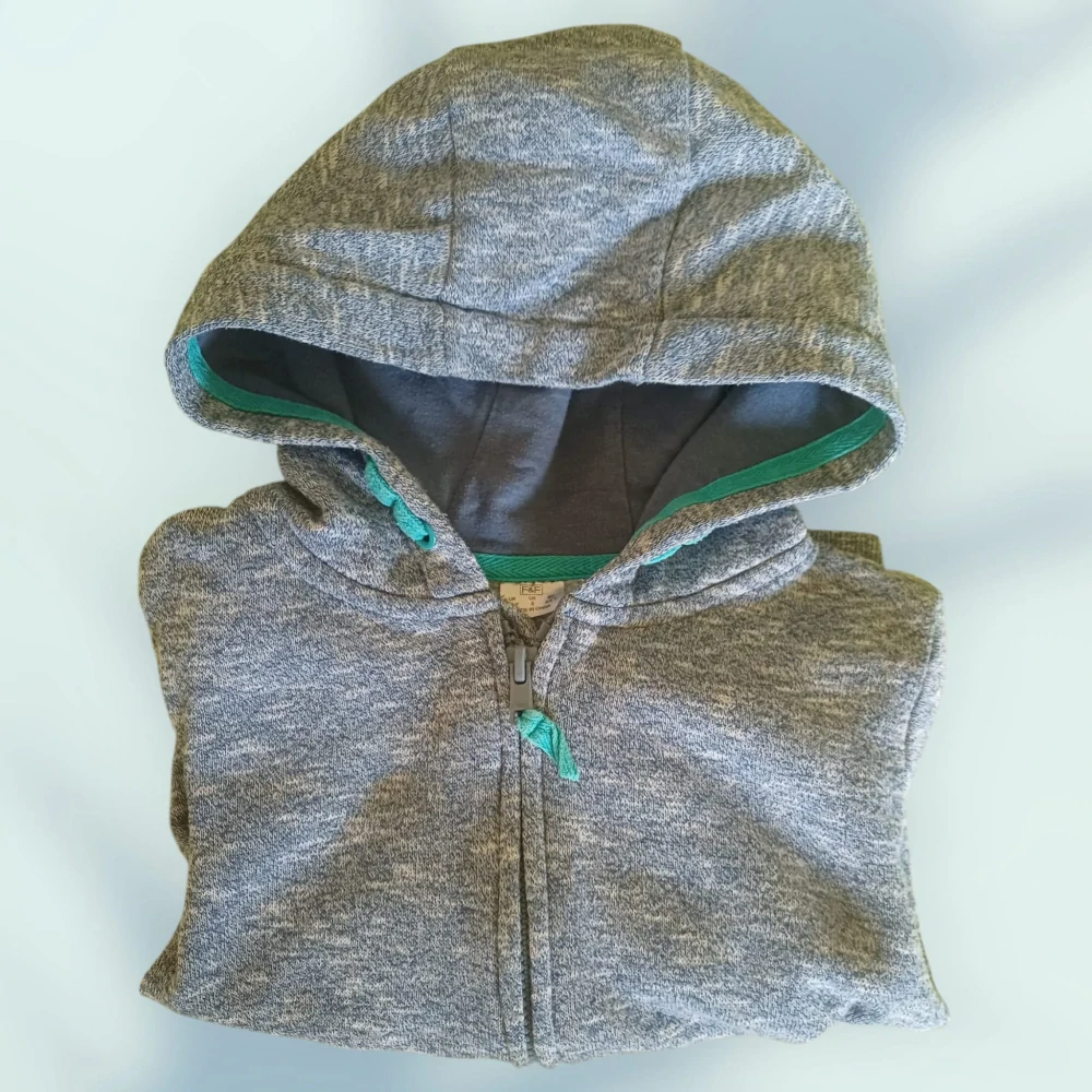 Klučičí mikina