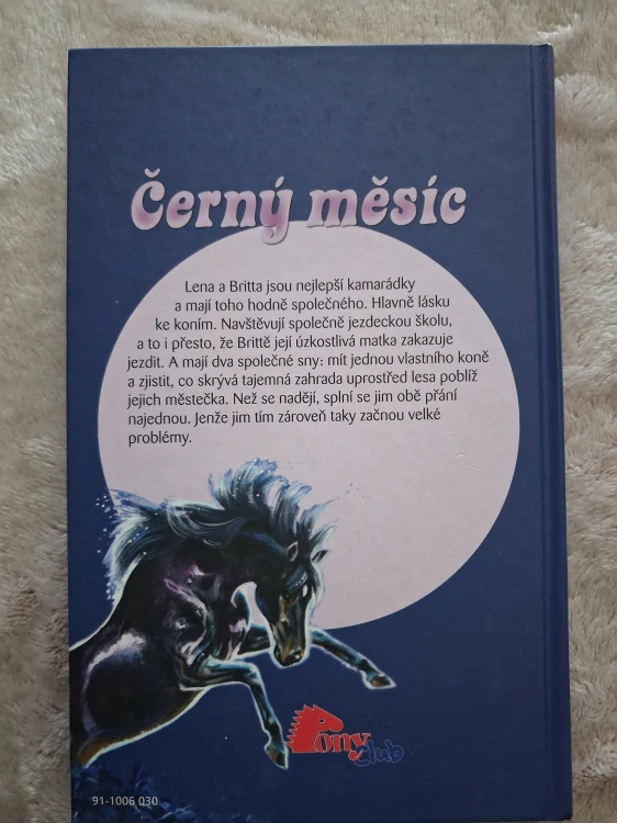 Černý měsíc