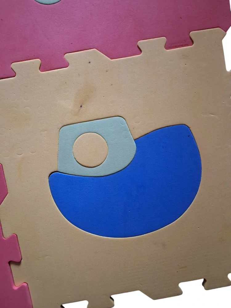 PĚNOVÉ PUZZLE ZVÍŘÁTKA,VOZY