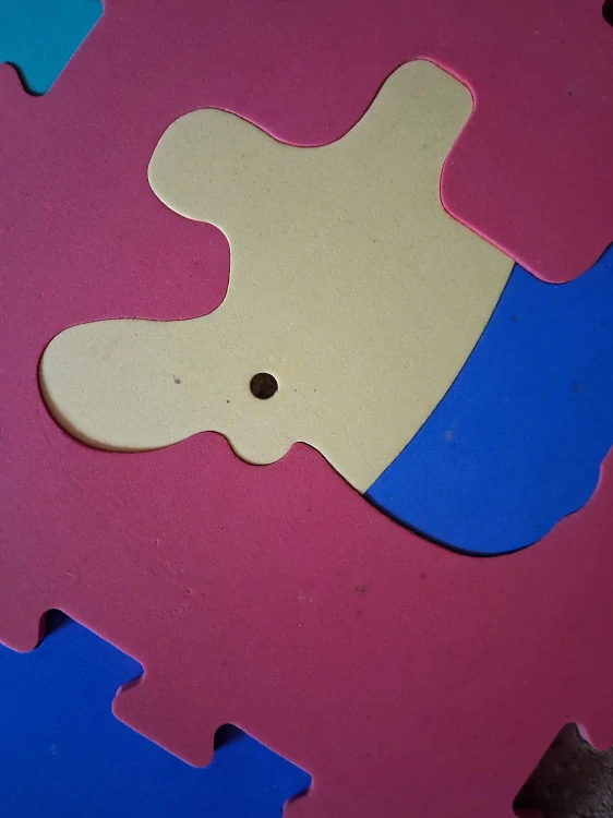 PĚNOVÉ PUZZLE ZVÍŘE,VOZY