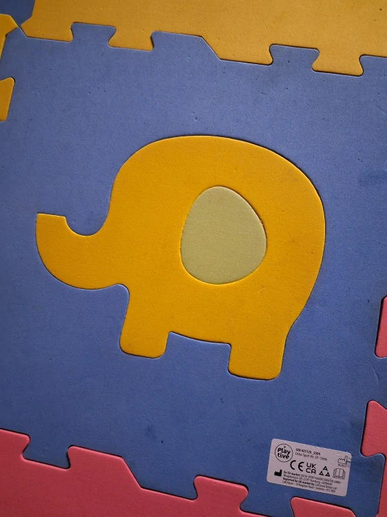 PĚNOVÉ PUZZLE ZVÍŘÁTKA,VOZY