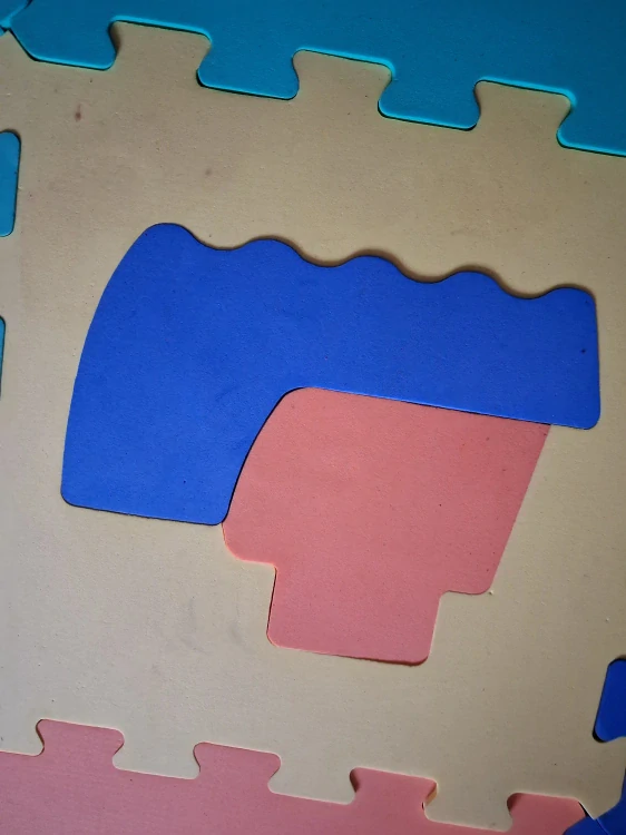 PĚNOVÉ PUZZLE ZVÍŘE,VOZY