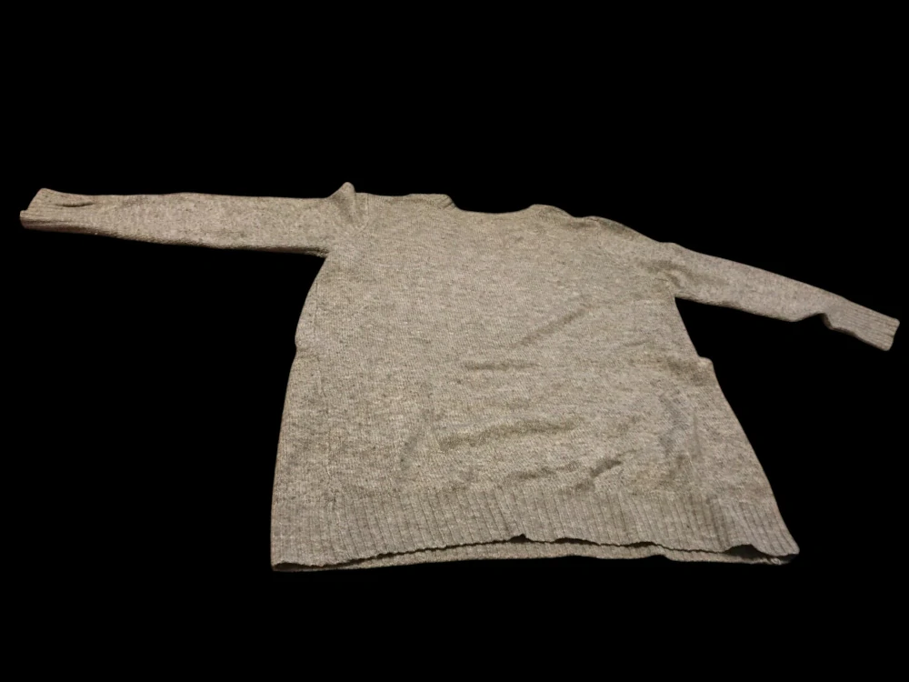 Dámský prodloužený svetr