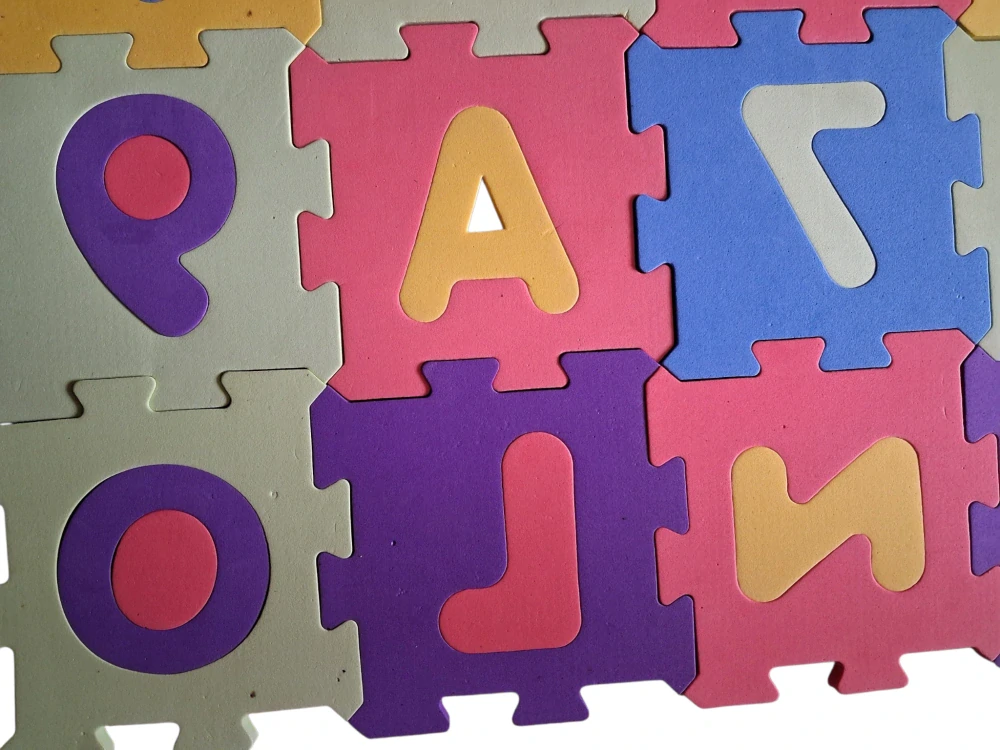 PĚNOVÉ PUZZLE ABECEDA