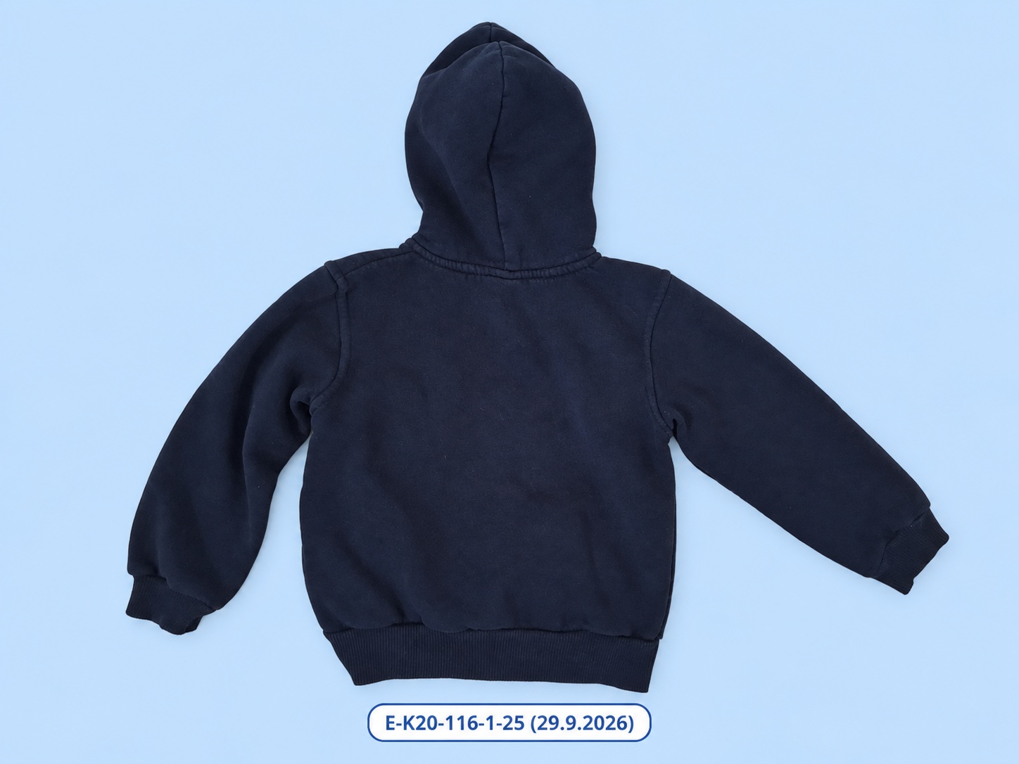 Tmavě modrá mikina na zip s kapucí, vel. 116