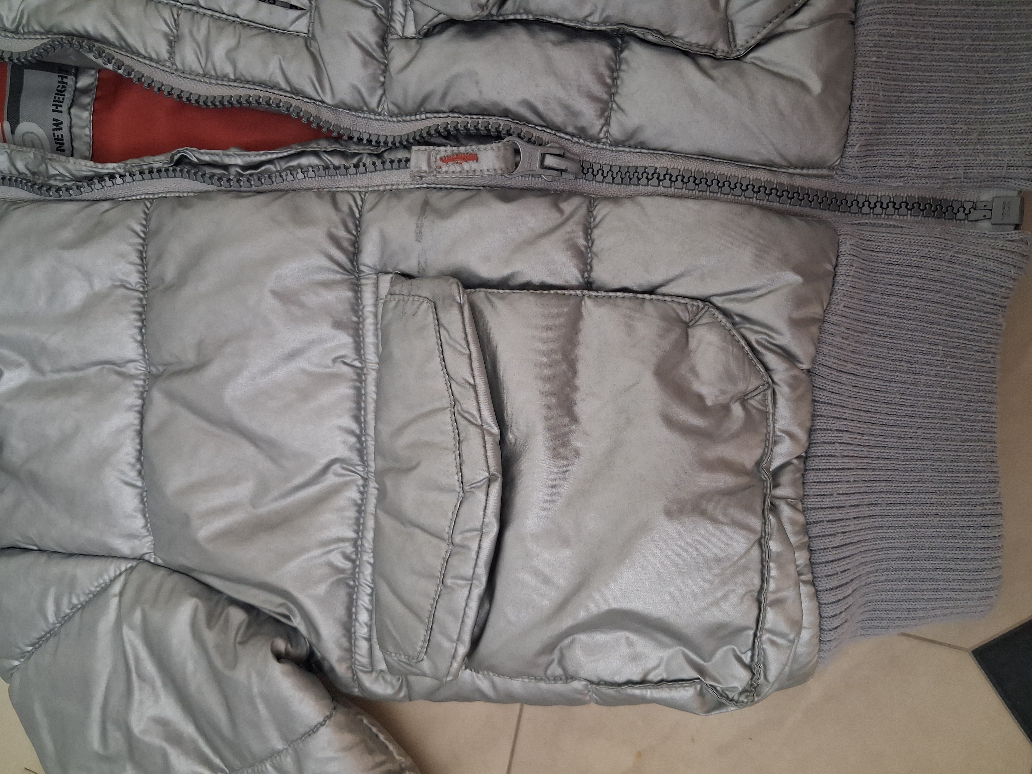 Klučičí stříbrná zimní bunda s kapucí, vel. 104