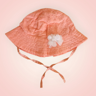 Dívčí klobouček